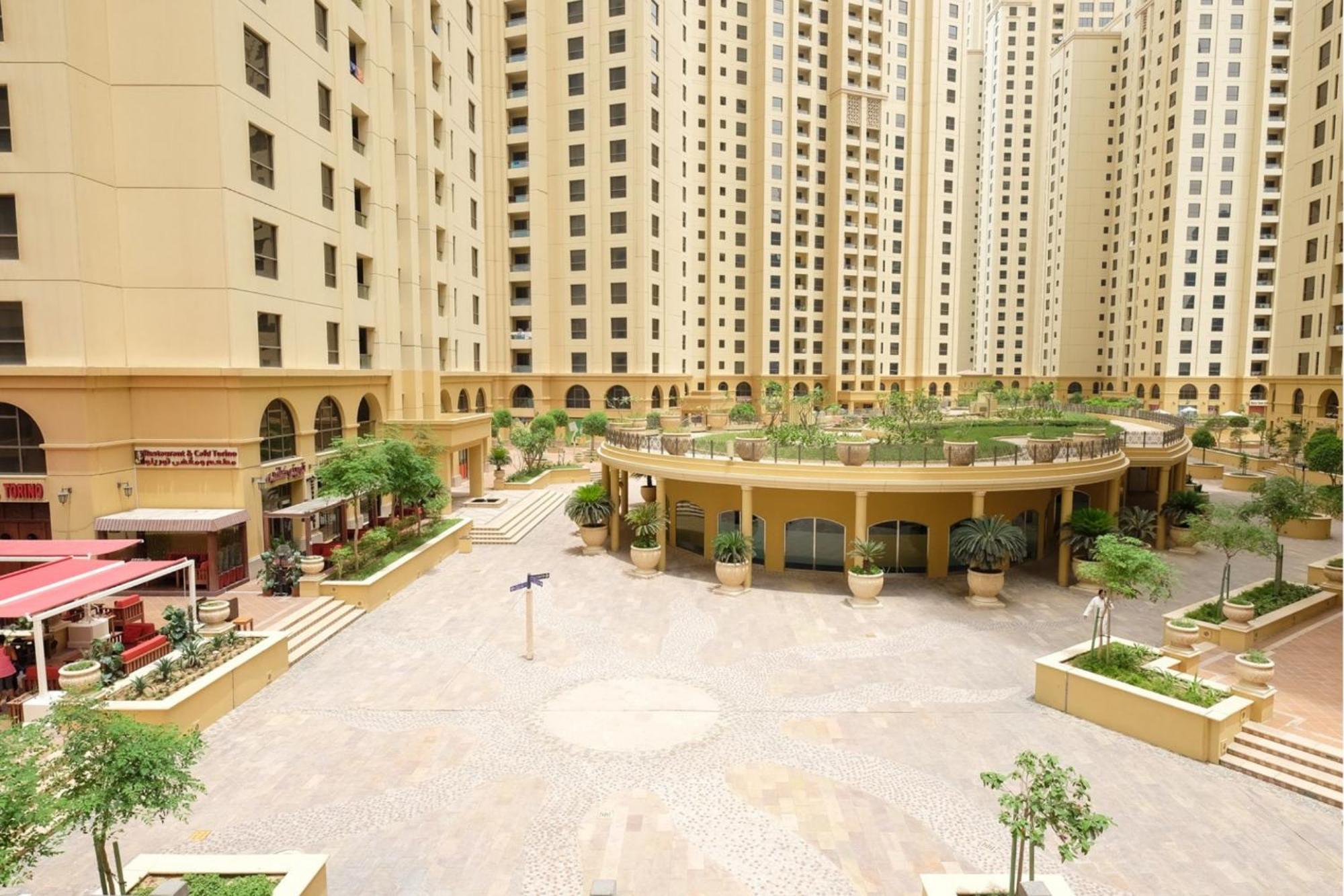 Homestar, Jumeirah Beach Hostel - Jbr - Pool, Beach, Metro Дубай Екстер'єр фото